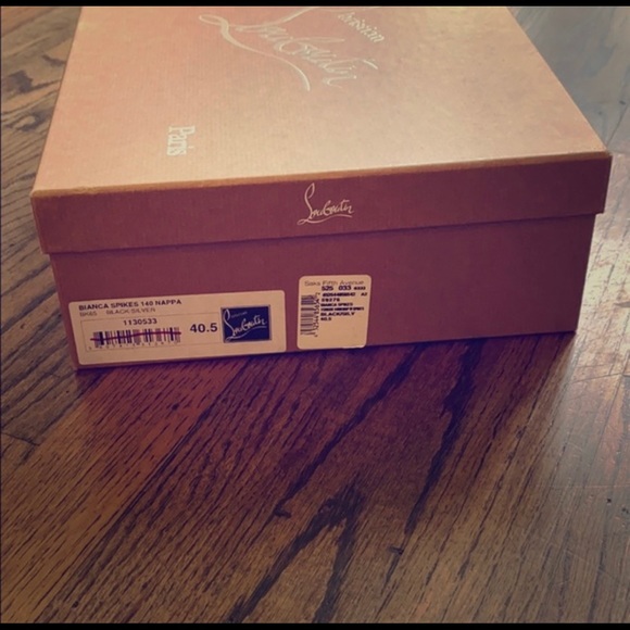 Women’s Louis Vuitton Heels - Picture 4 of 6